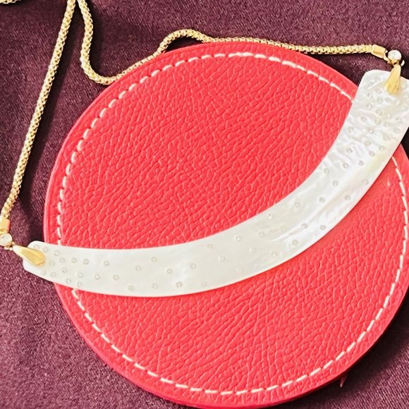 Vintage MONET Natural Rainbow Mother of Pearl Shell Choker Necklace w/Rhinestone - Picture 5 of 7